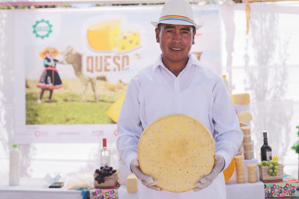 Ganador de festival de Quesos de Ocongate en Cusco