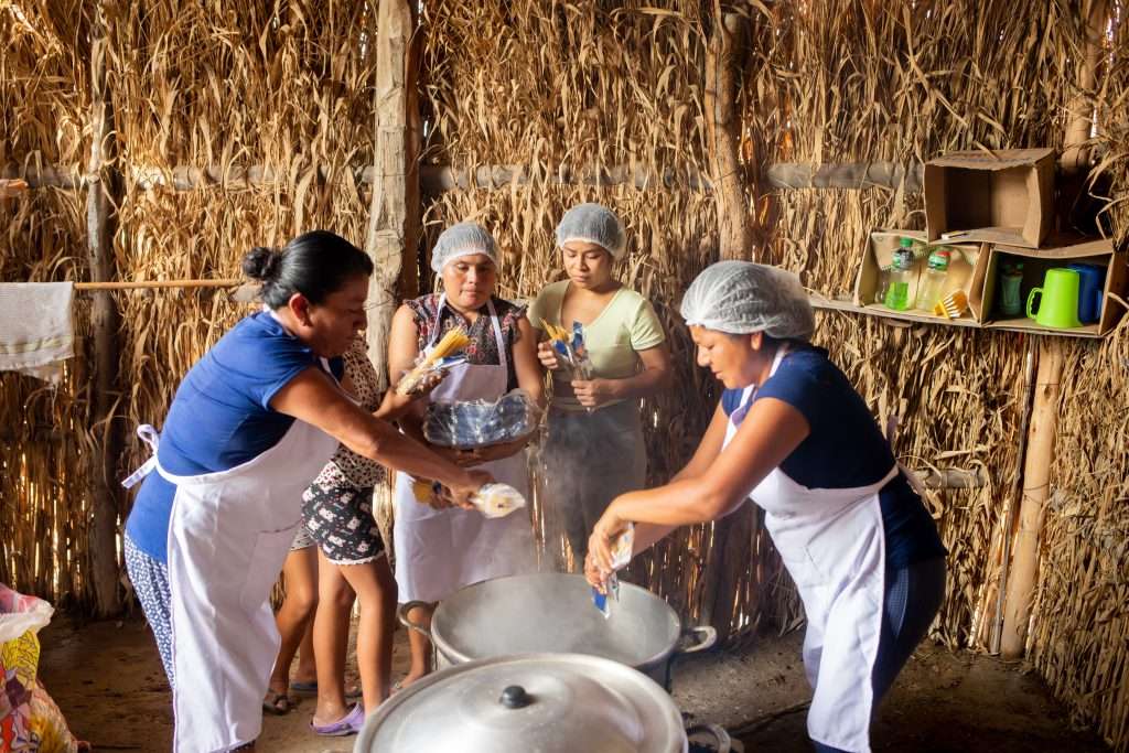 Olla común en caserio de Piura 